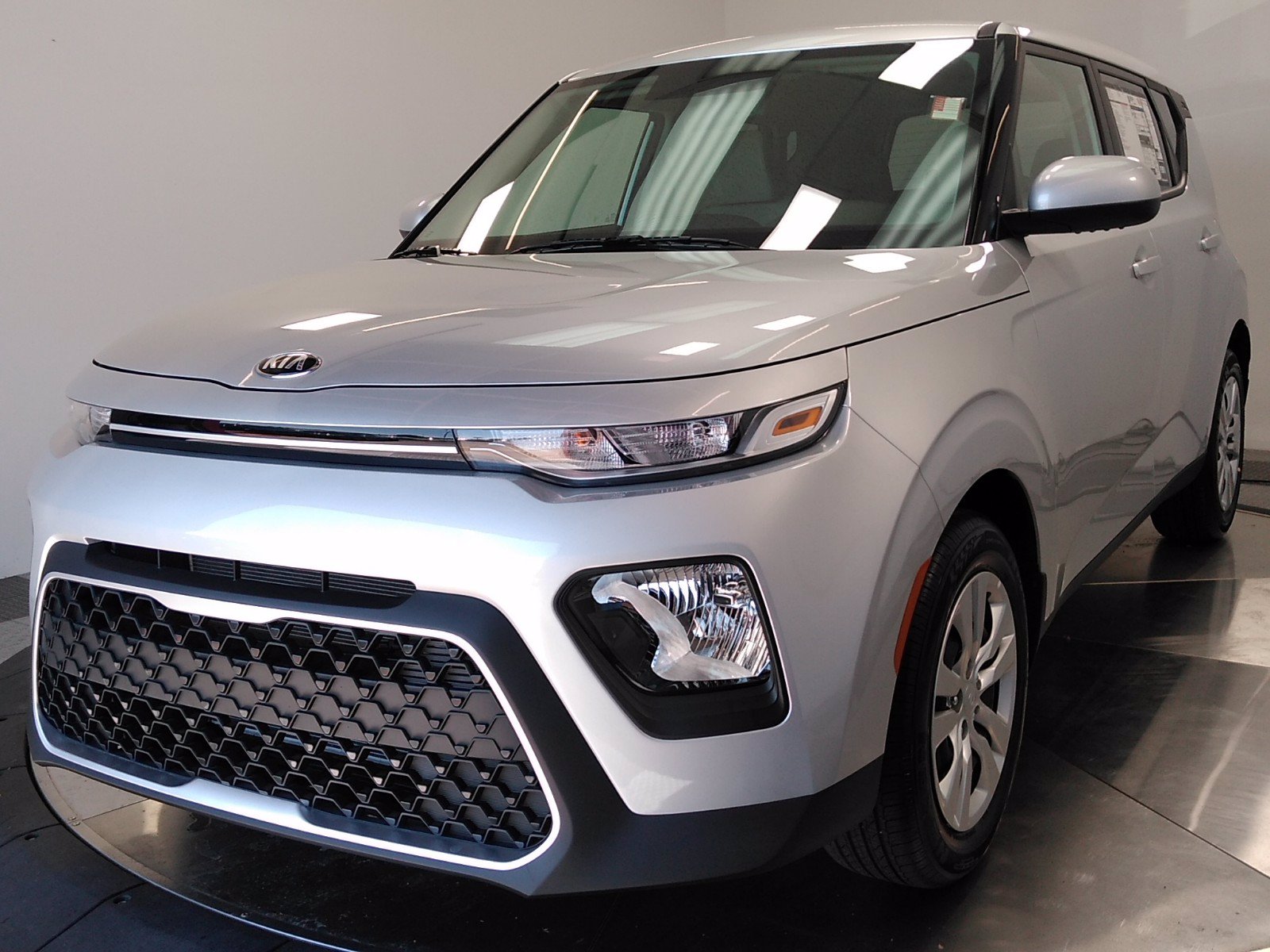 New 2020 Kia Soul LX FWD Hatchback